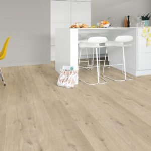 Click vinyl flooring